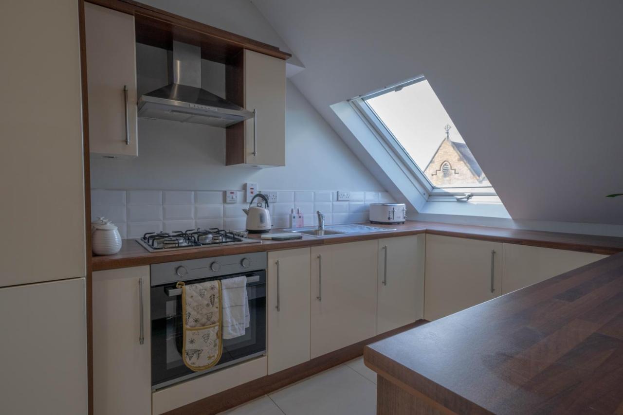 Three Bed Apartment Sleeps 5 In Botanic Belfast Bagian luar foto