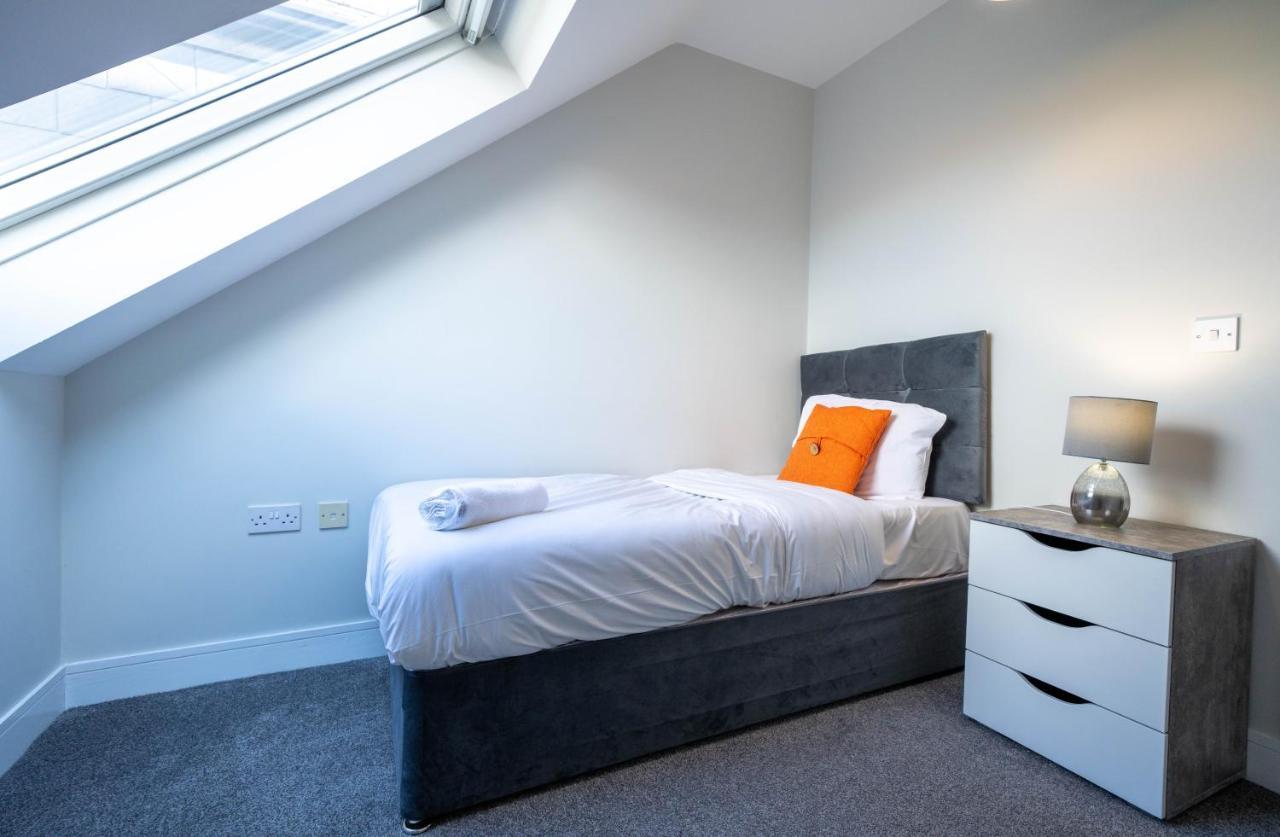 Three Bed Apartment Sleeps 5 In Botanic Belfast Bagian luar foto